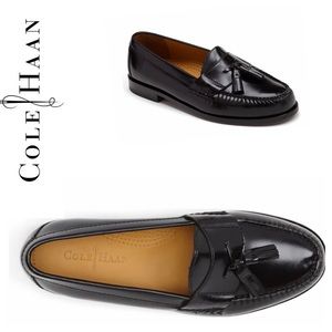 Cole Haan Black Pinch Tassel loafers Size 8